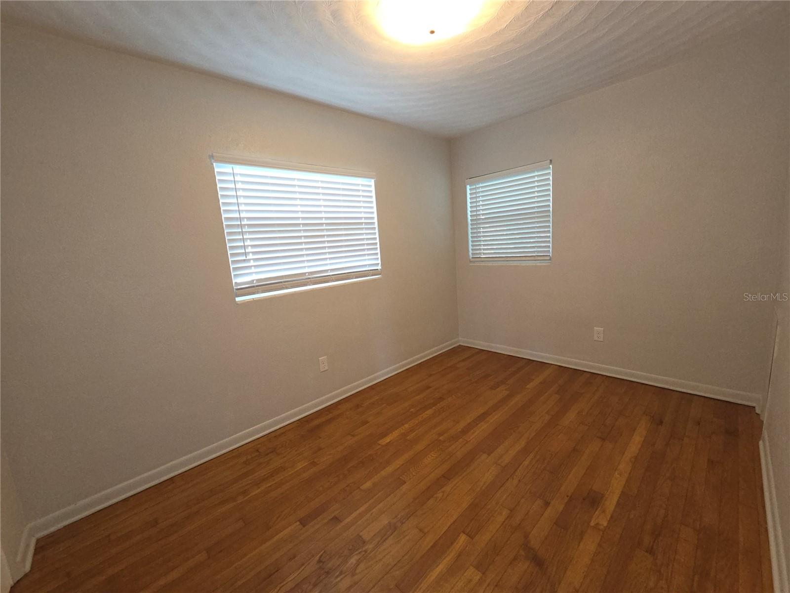 915 NORMAN DR, MOUNT DORA, FL, 32757
