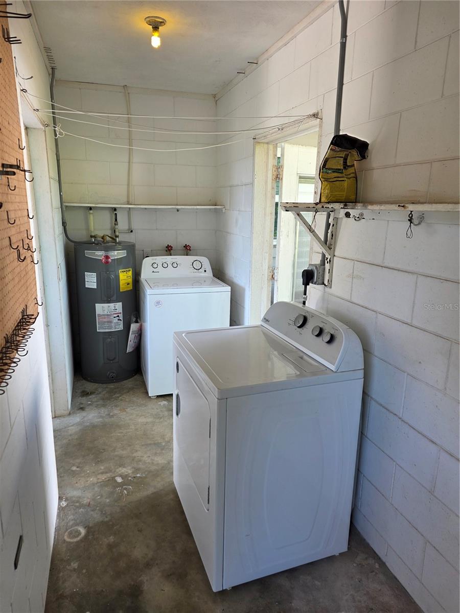 915 NORMAN DR, MOUNT DORA, FL, 32757