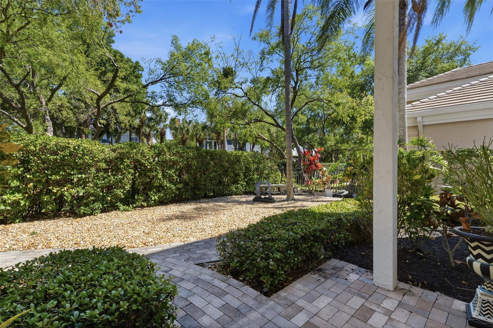 904 ANCHORAGE RD, TAMPA, FL, 33602