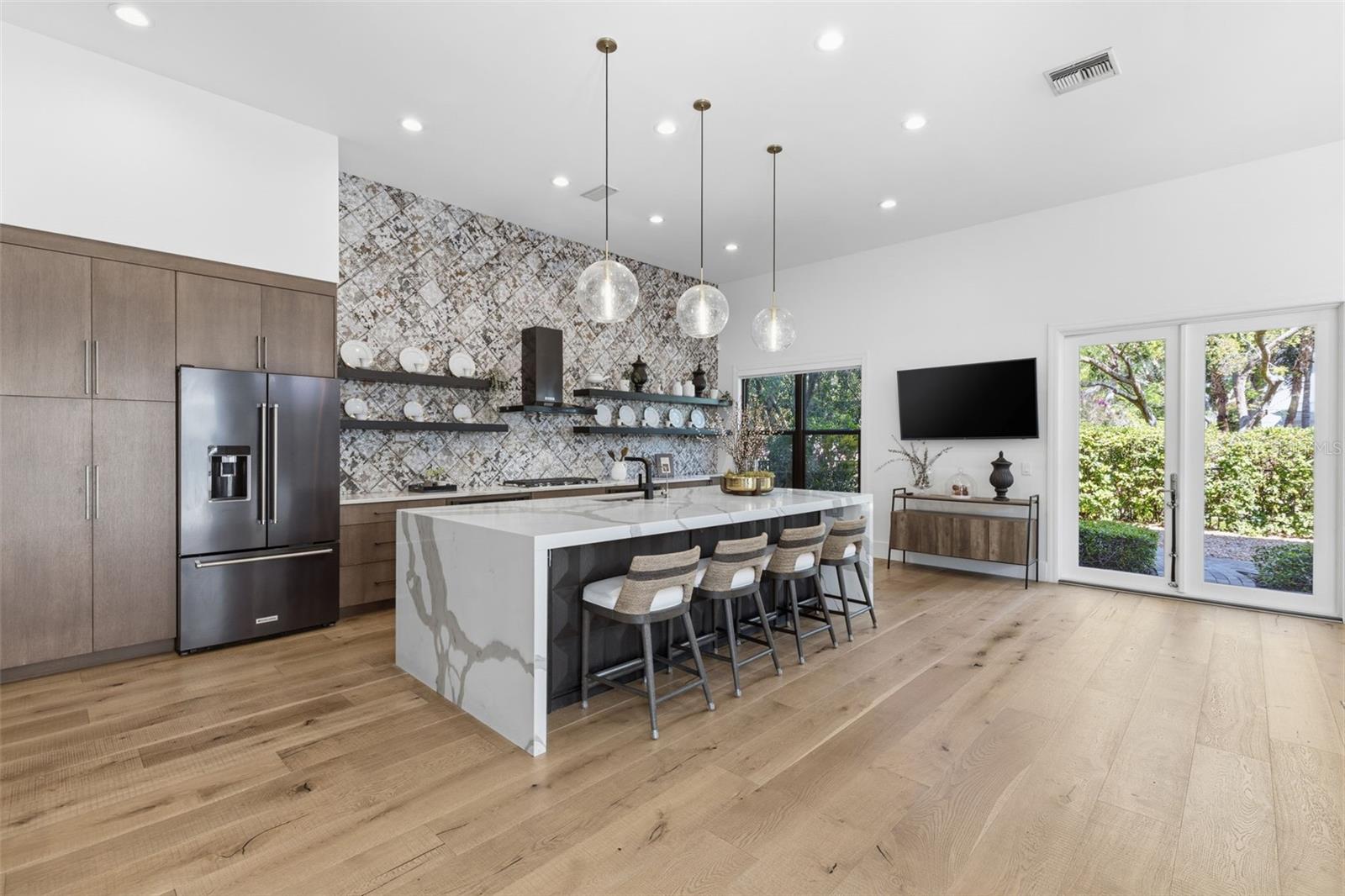 904 ANCHORAGE RD, TAMPA, FL, 33602
