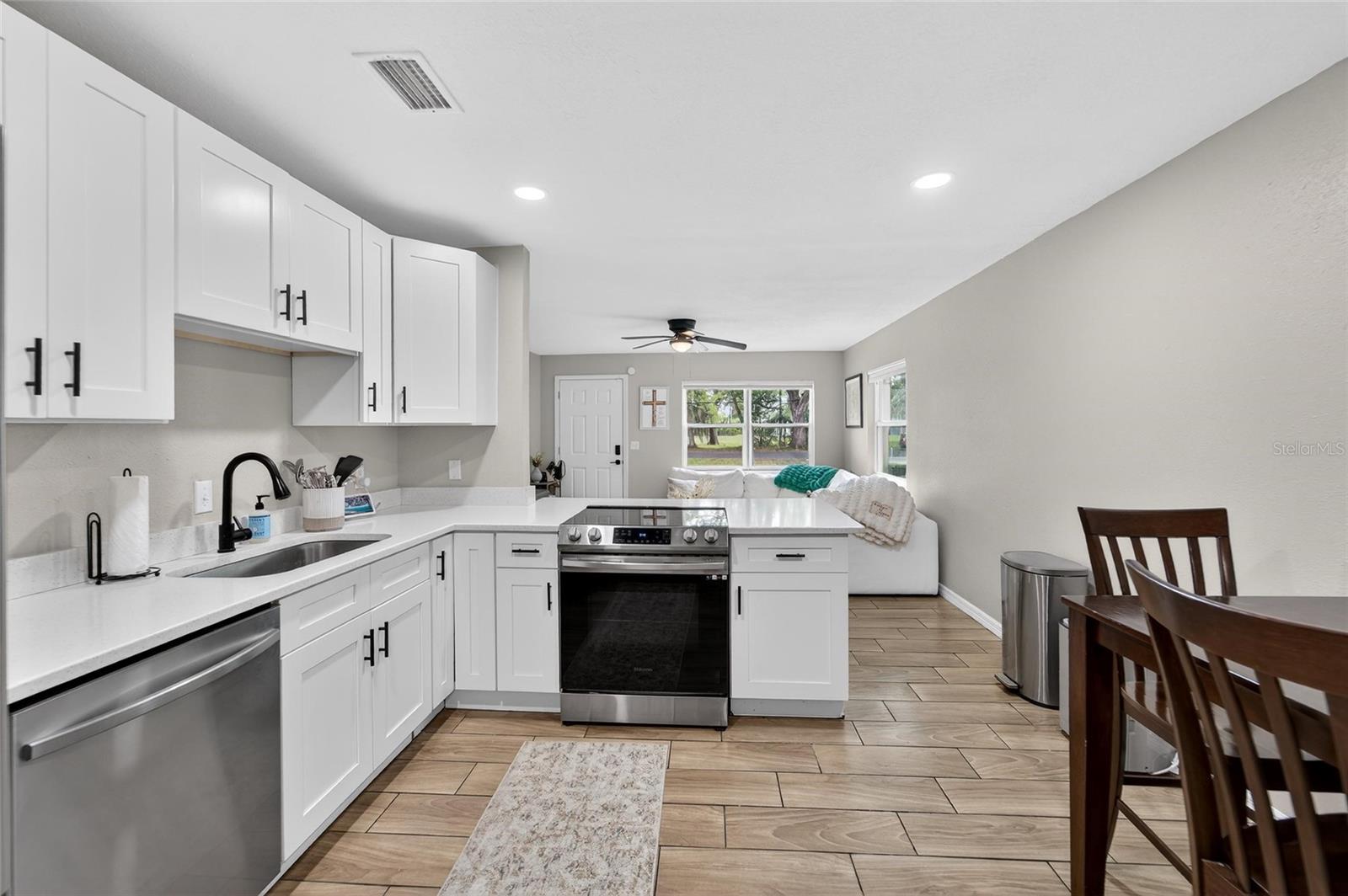 5502 PEACH AVE, SEFFNER, FL, 33584