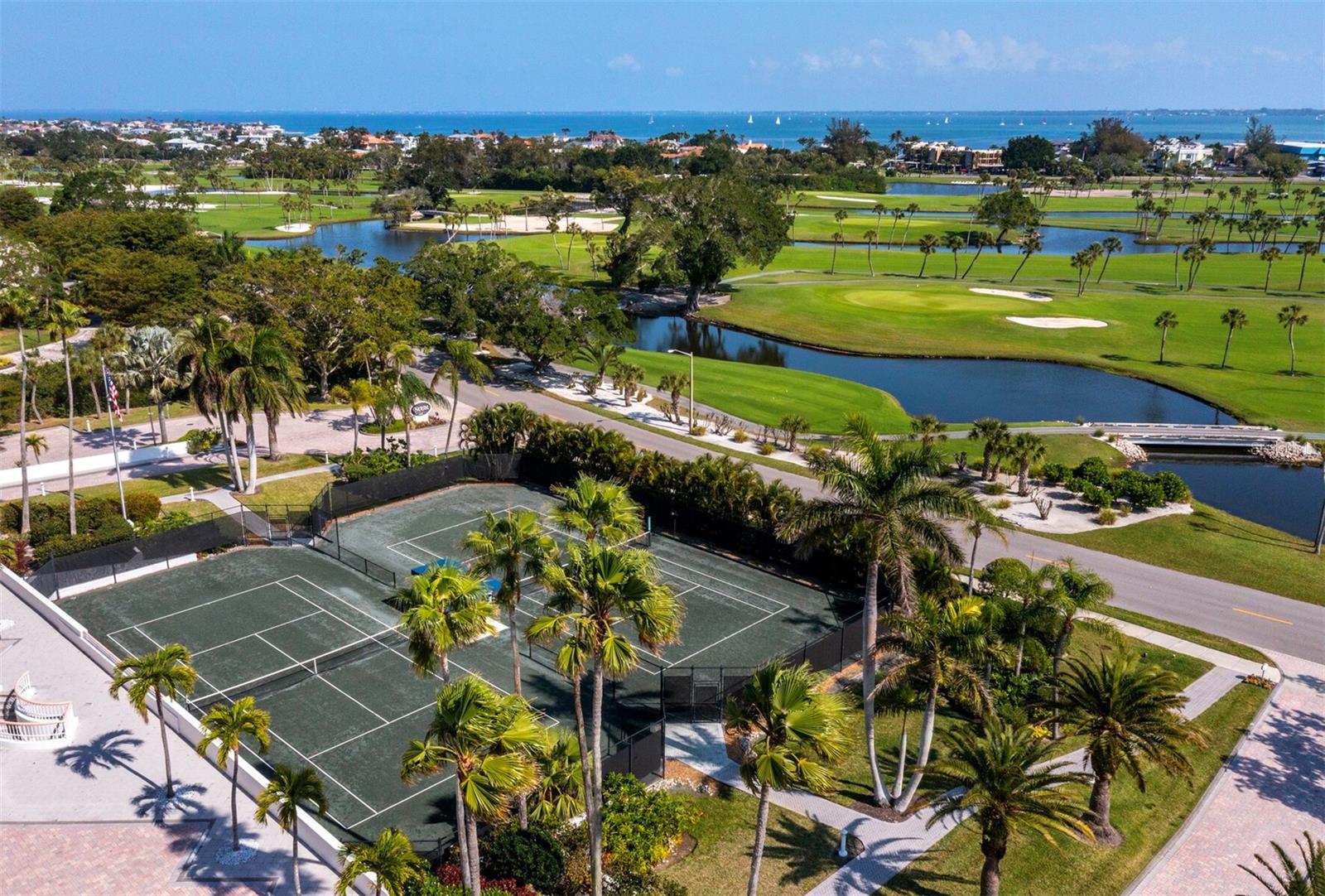 455 LONGBOAT CLUB RD #402, LONGBOAT KEY, FL, 34228