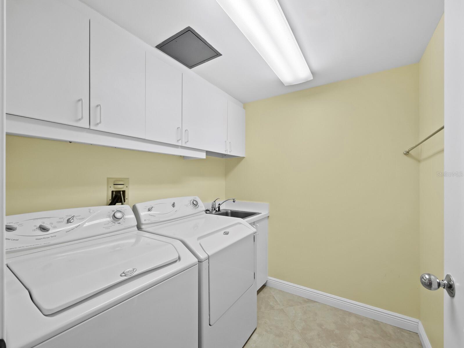 455 LONGBOAT CLUB RD #402, LONGBOAT KEY, FL, 34228