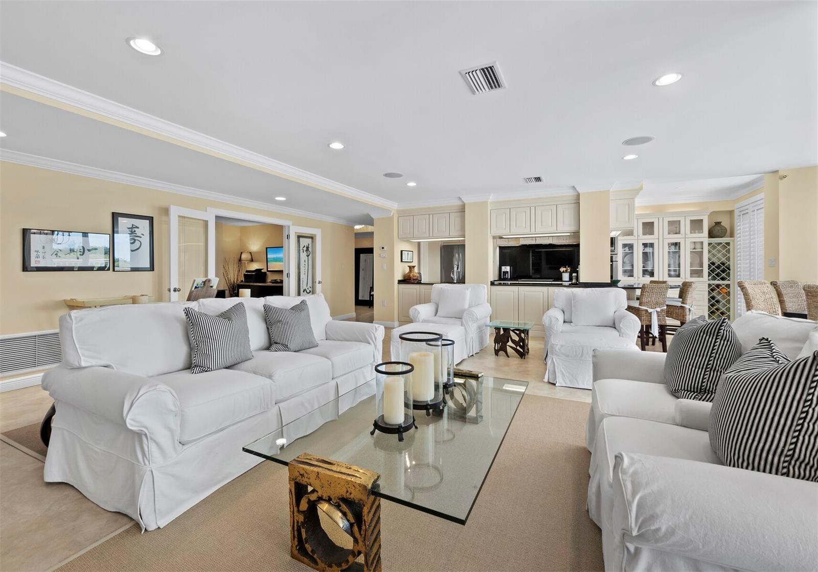 455 LONGBOAT CLUB RD #402, LONGBOAT KEY, FL, 34228