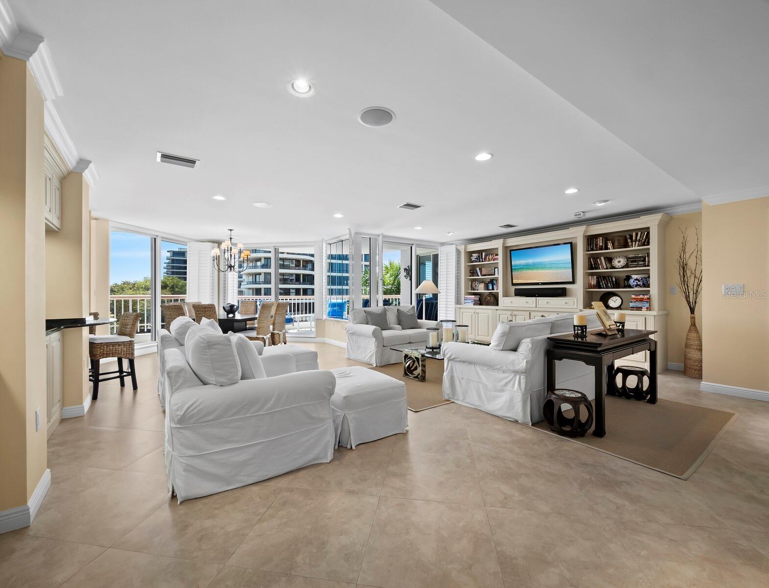 455 LONGBOAT CLUB RD #402, LONGBOAT KEY, FL, 34228