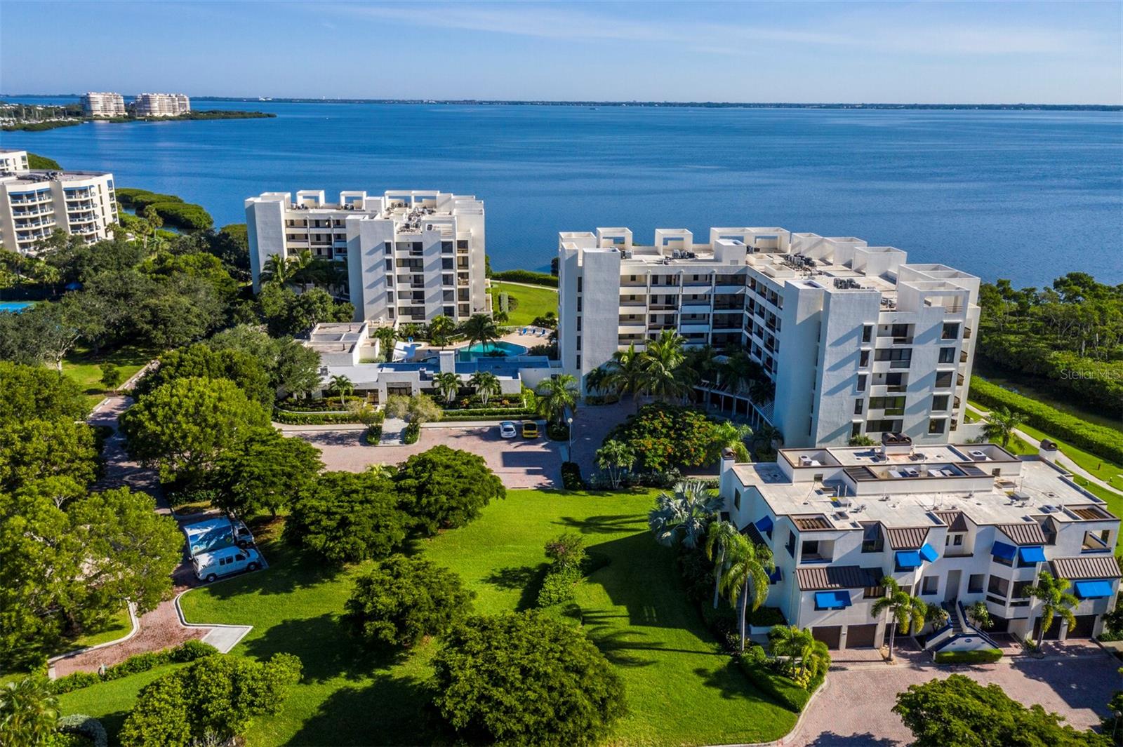 1930 HARBOURSIDE DR #145, LONGBOAT KEY, FL, 34228