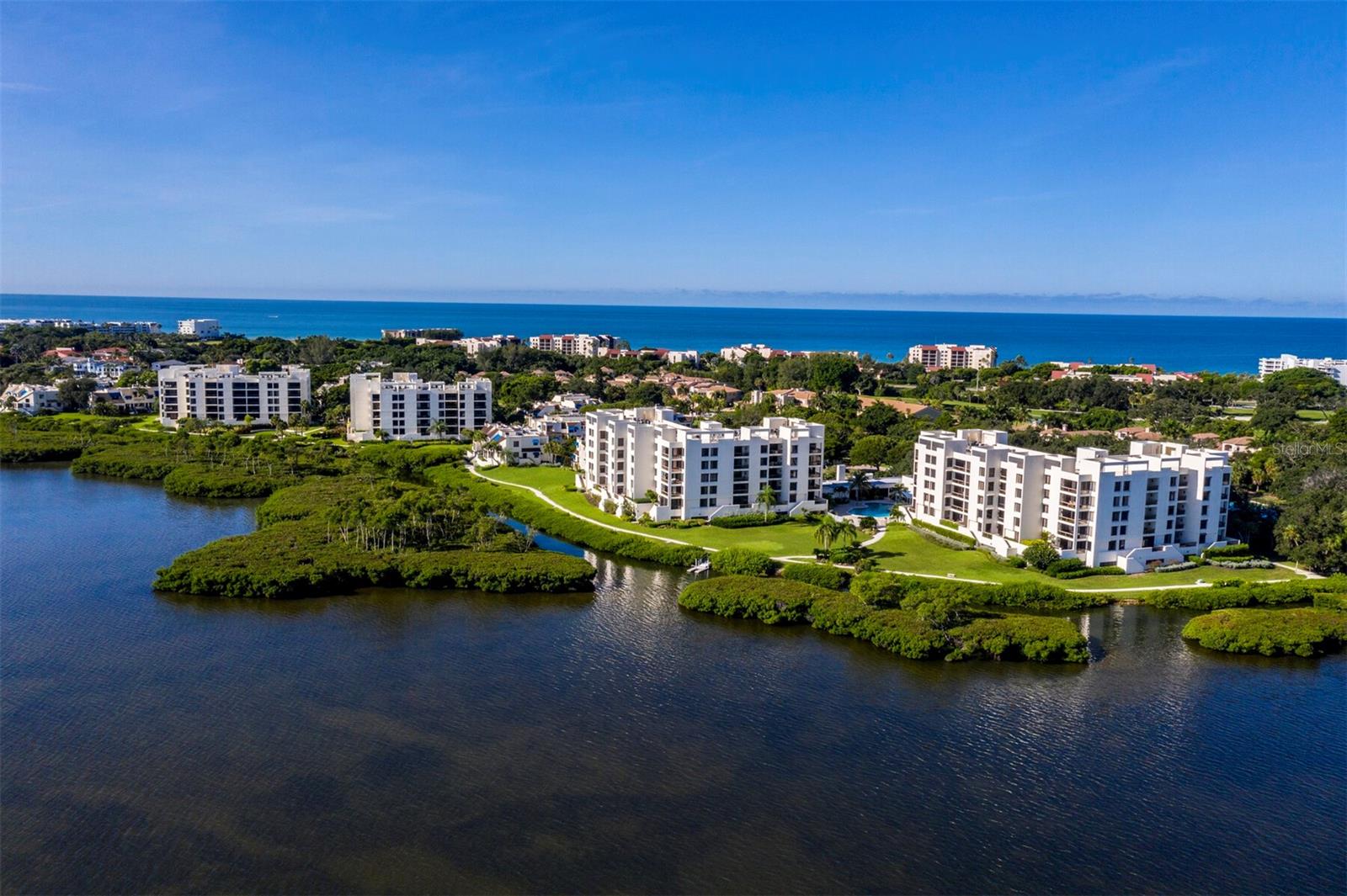 1930 HARBOURSIDE DR #145, LONGBOAT KEY, FL, 34228