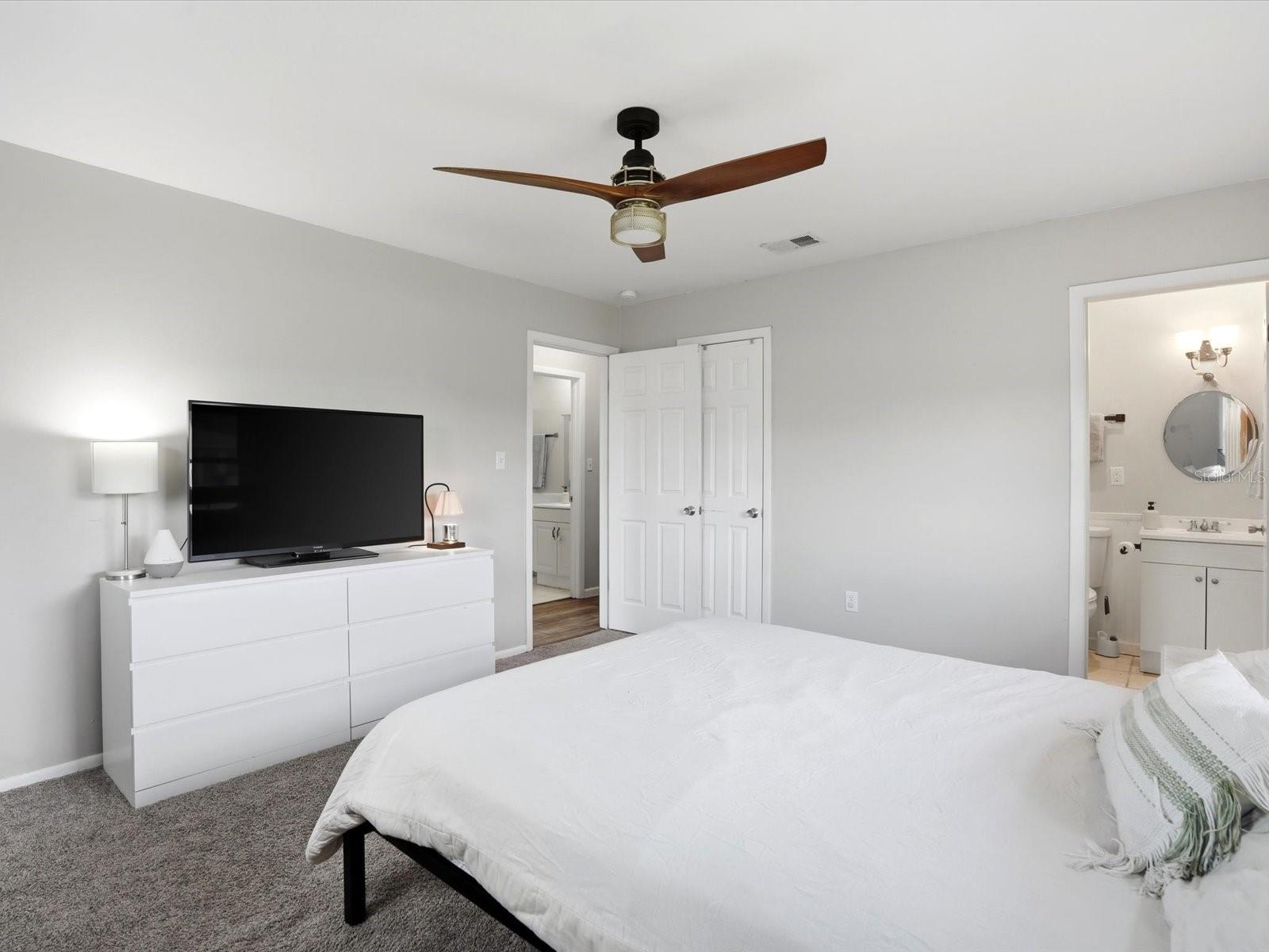 755 HARTFORD DR NW, PORT CHARLOTTE, FL, 33952