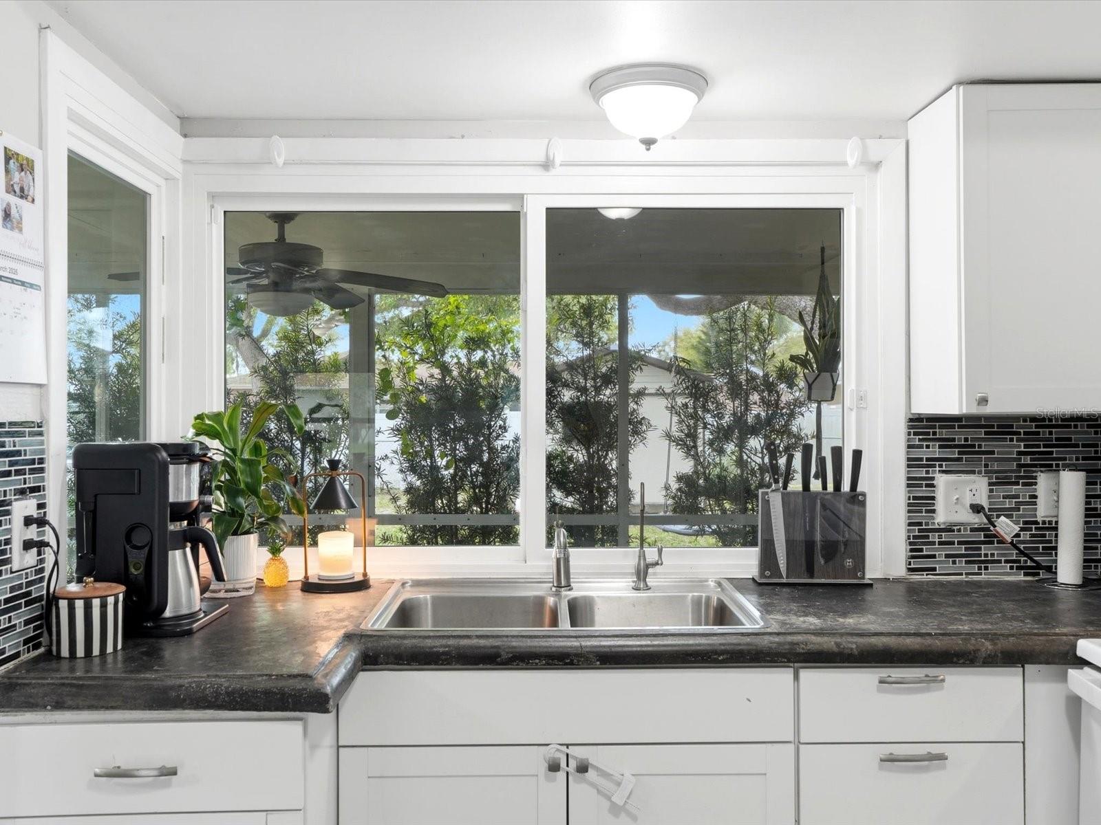 755 HARTFORD DR NW, PORT CHARLOTTE, FL, 33952