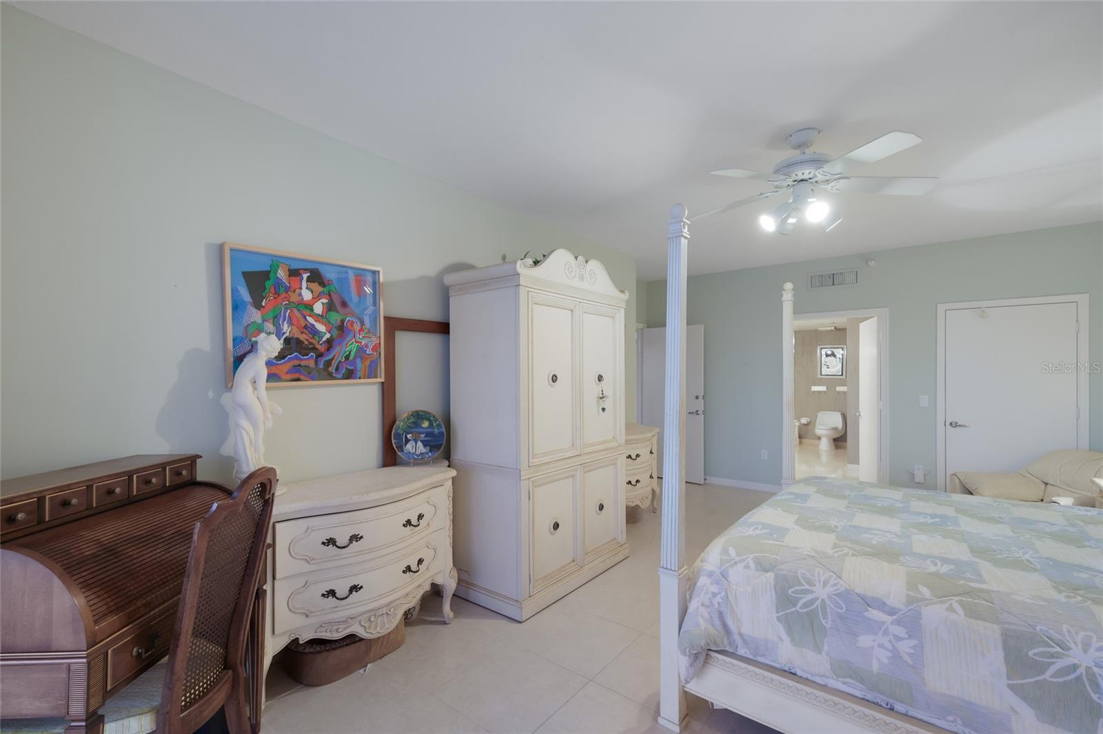 1800 BENJAMIN FRANKLIN DR #B1006, SARASOTA, FL, 34236