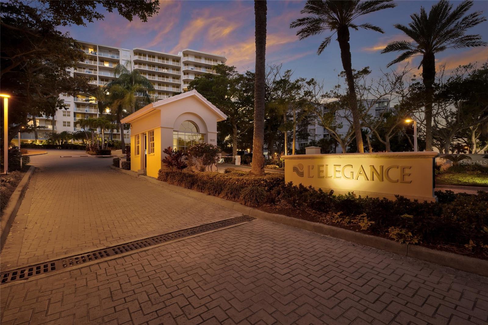 1800 BENJAMIN FRANKLIN DR #B1006, SARASOTA, FL, 34236