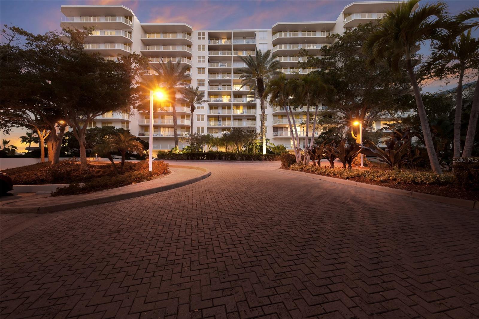 1800 BENJAMIN FRANKLIN DR #B1006, SARASOTA, FL, 34236
