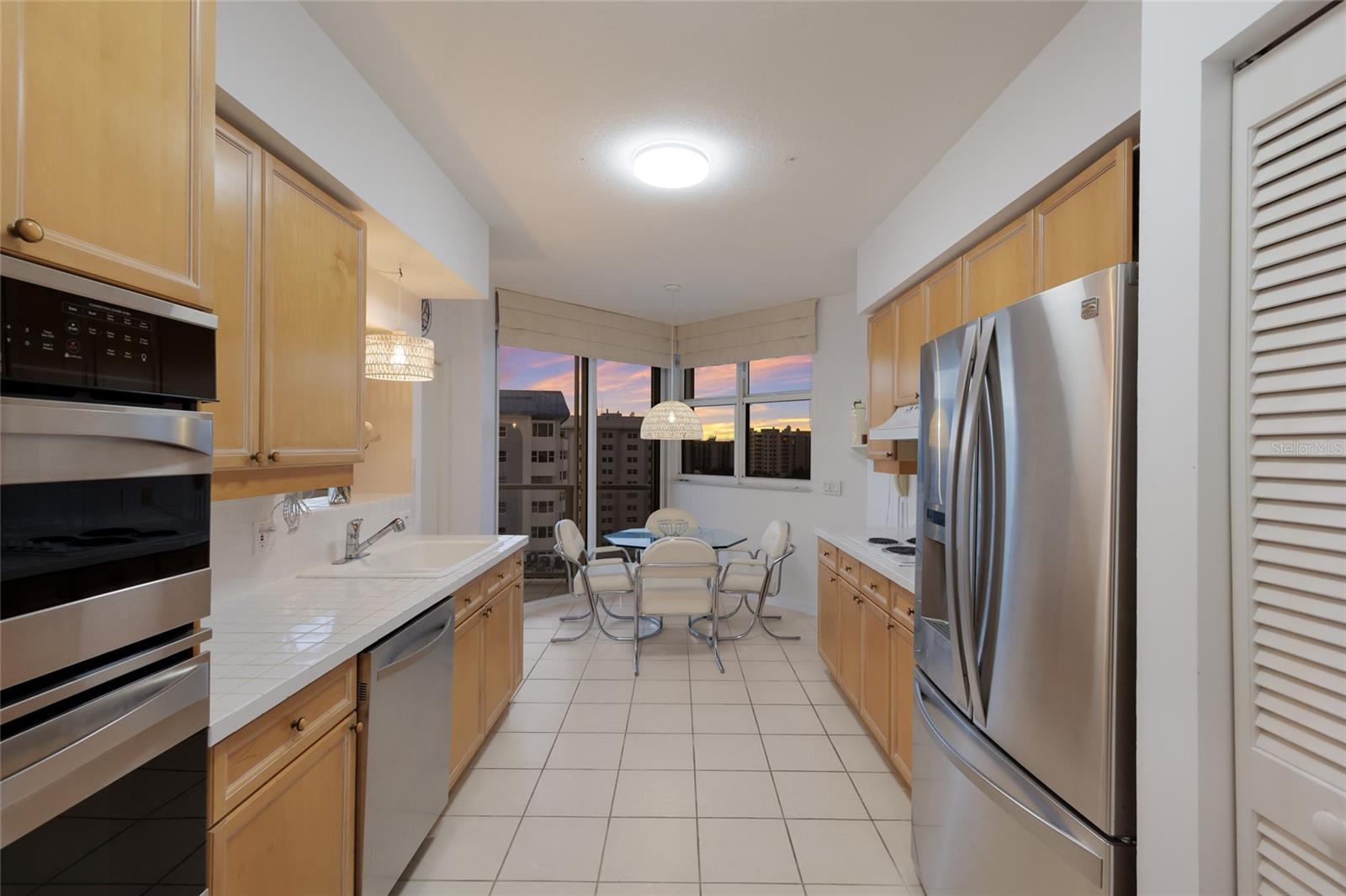 1800 BENJAMIN FRANKLIN DR #B1006, SARASOTA, FL, 34236