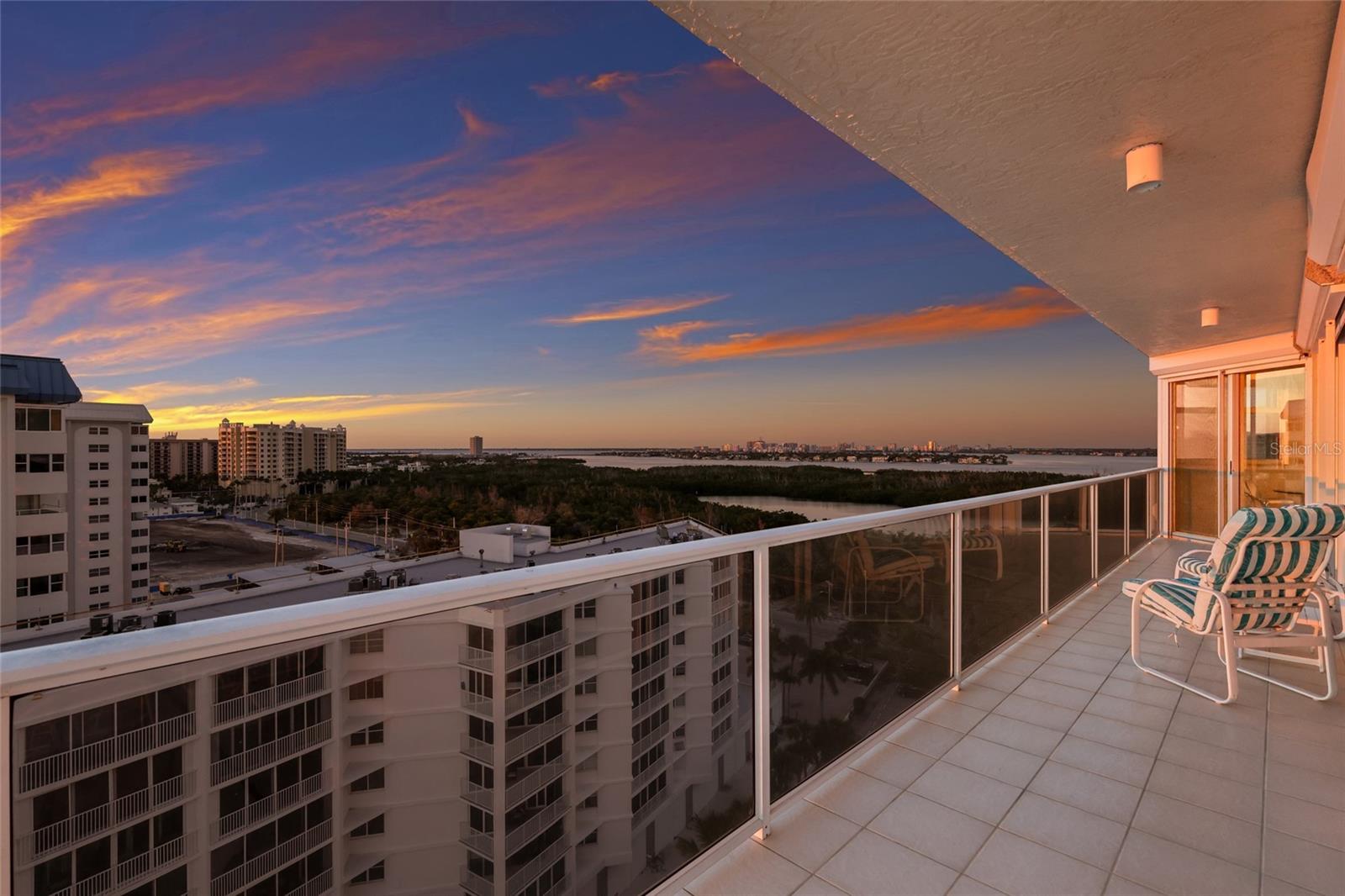 1800 BENJAMIN FRANKLIN DR #B1006, SARASOTA, FL, 34236
