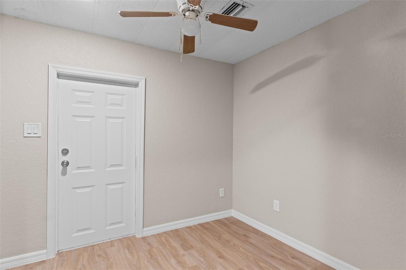 3547 CR 405, LAKE PANASOFFKEE, FL, 33538