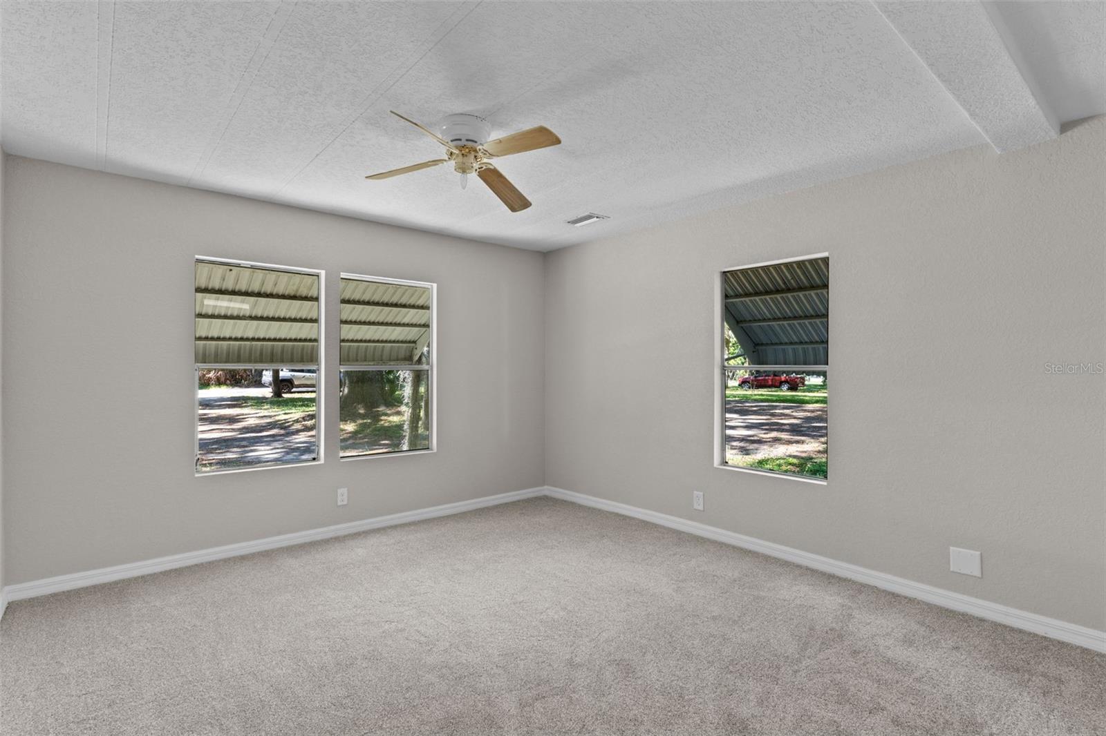 3547 CR 405, LAKE PANASOFFKEE, FL, 33538