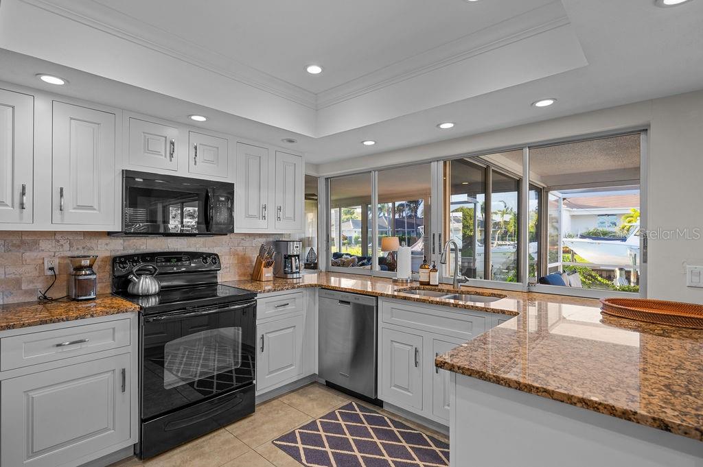 561 BIRDIE LN, LONGBOAT KEY, FL, 34228