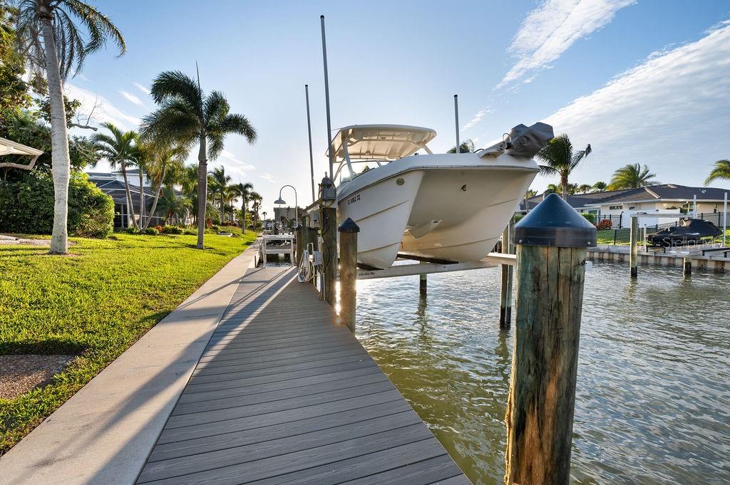 561 BIRDIE LN, LONGBOAT KEY, FL, 34228