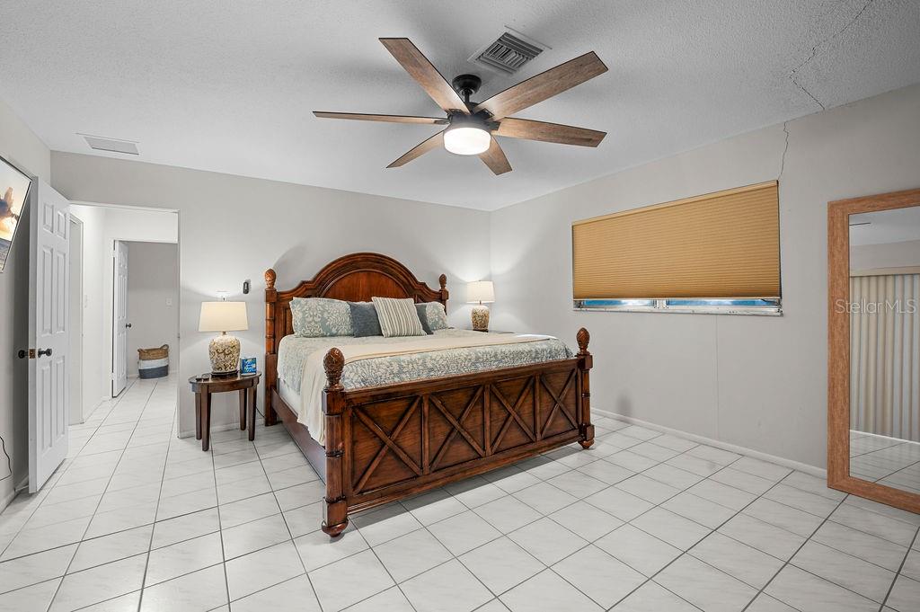 561 BIRDIE LN, LONGBOAT KEY, FL, 34228