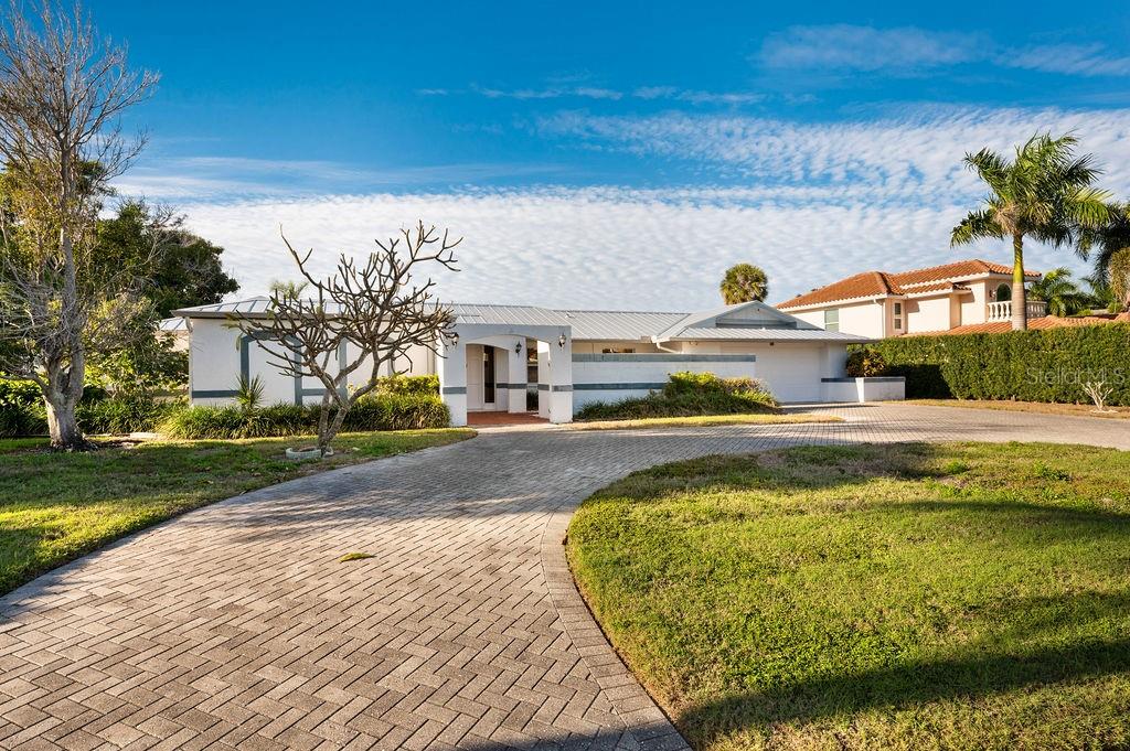 561 BIRDIE LN, LONGBOAT KEY, FL, 34228