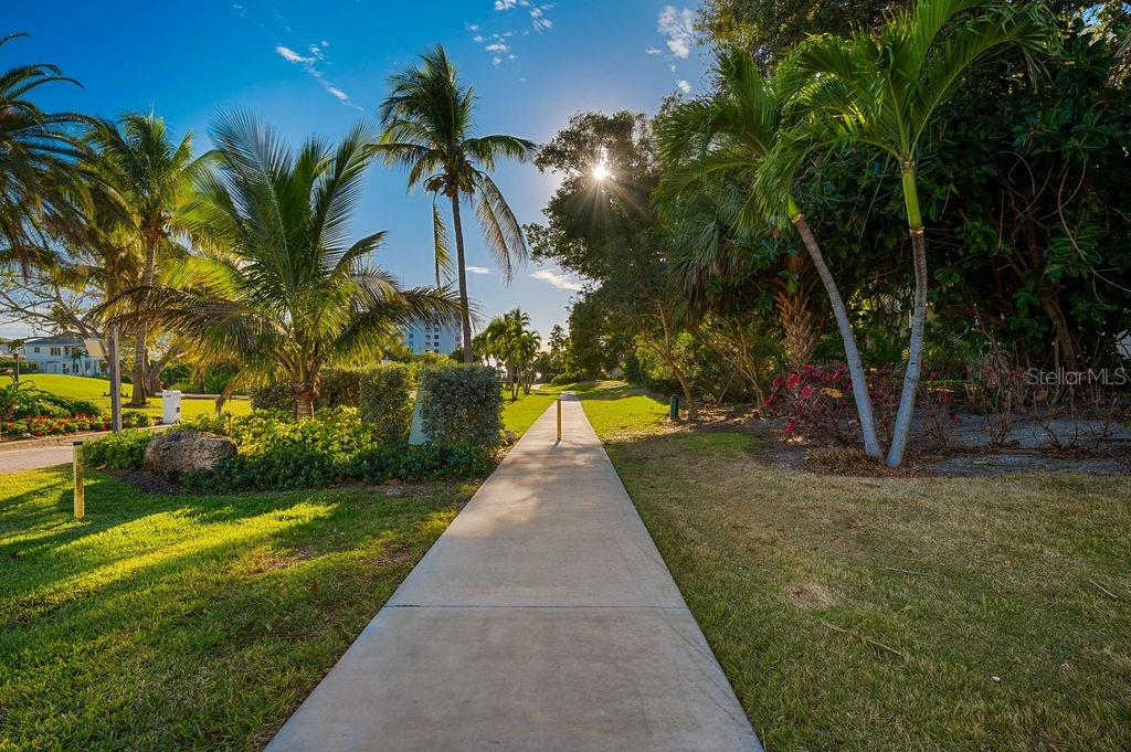 561 BIRDIE LN, LONGBOAT KEY, FL, 34228
