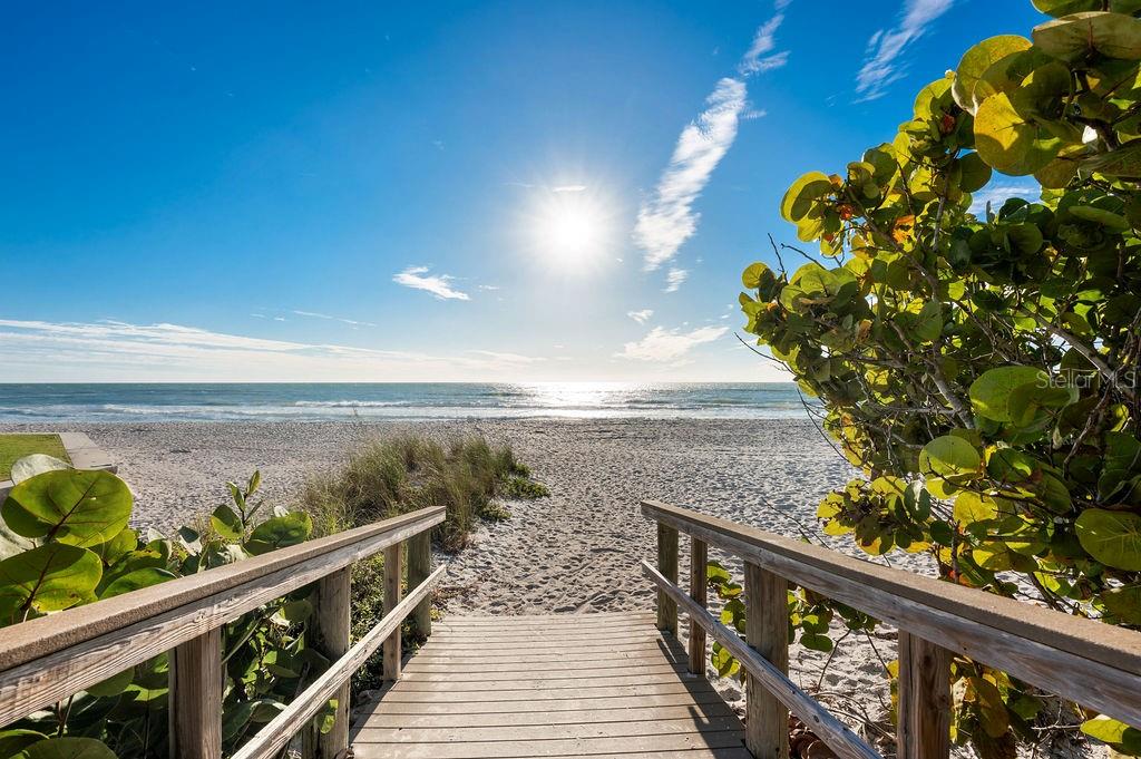 561 BIRDIE LN, LONGBOAT KEY, FL, 34228