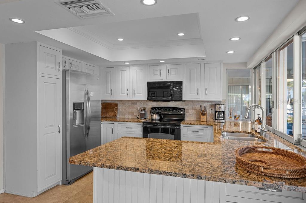561 BIRDIE LN, LONGBOAT KEY, FL, 34228