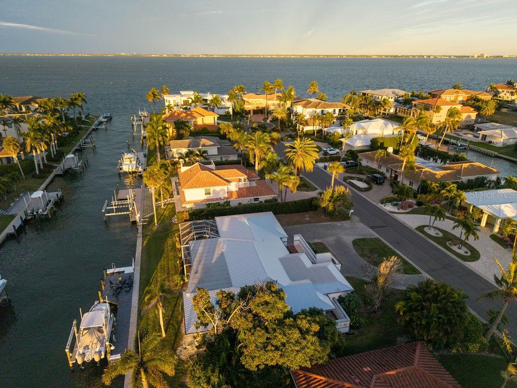 561 BIRDIE LN, LONGBOAT KEY, FL, 34228