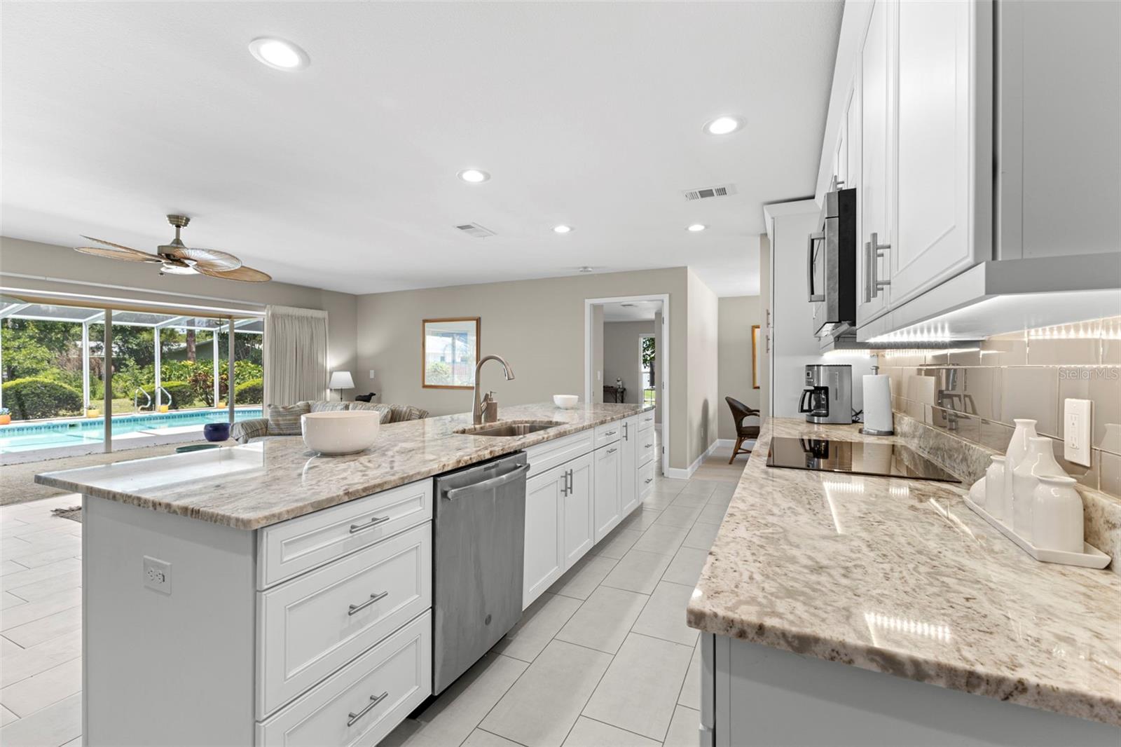 2670 WESTCHESTER DR N, CLEARWATER, FL, 33761