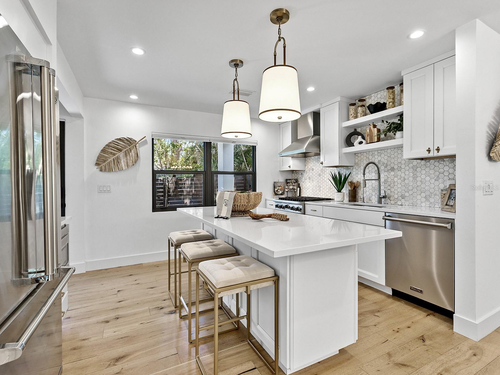 617 MADISON CT, SARASOTA, FL, 34236