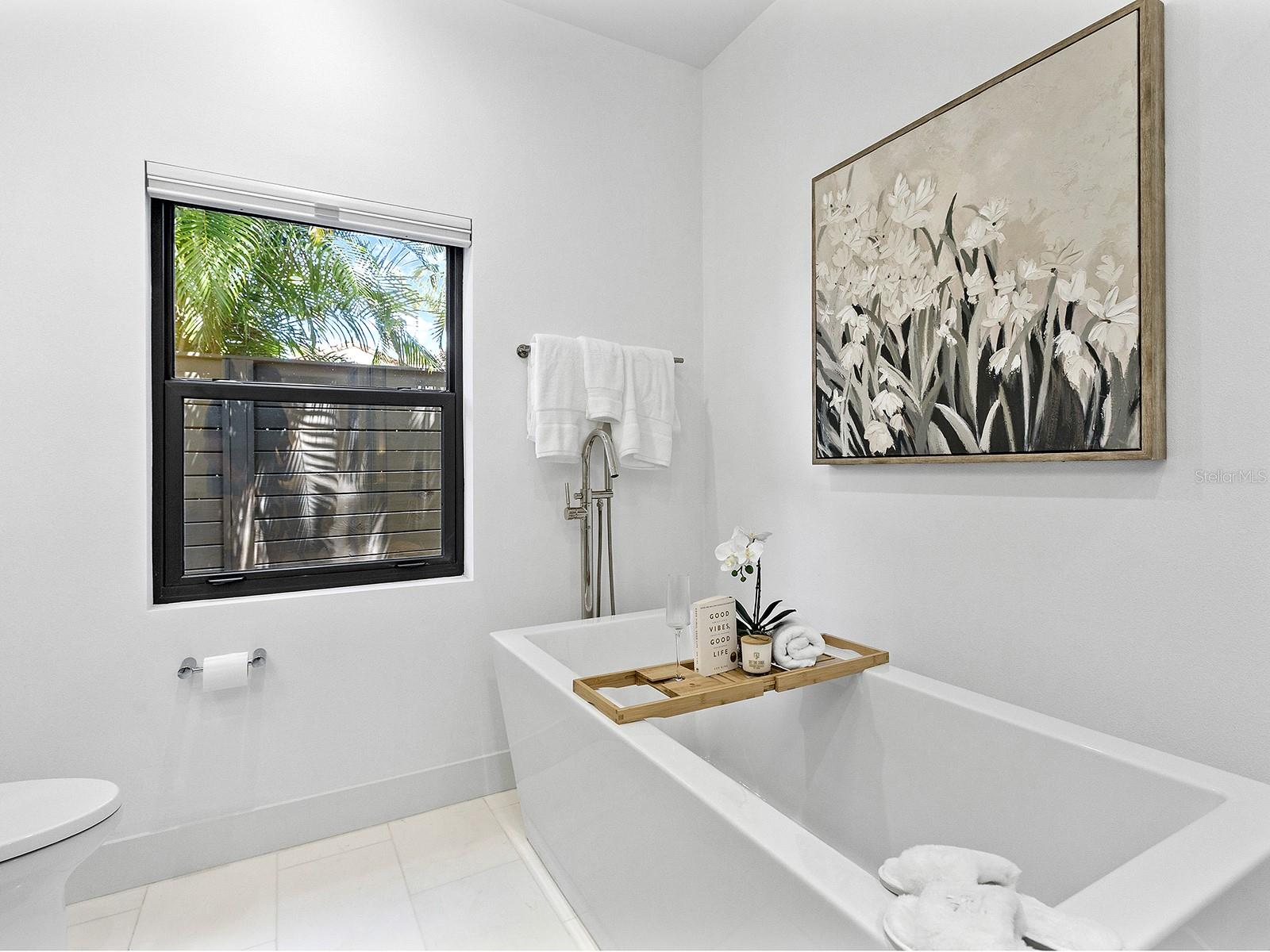 617 MADISON CT, SARASOTA, FL, 34236