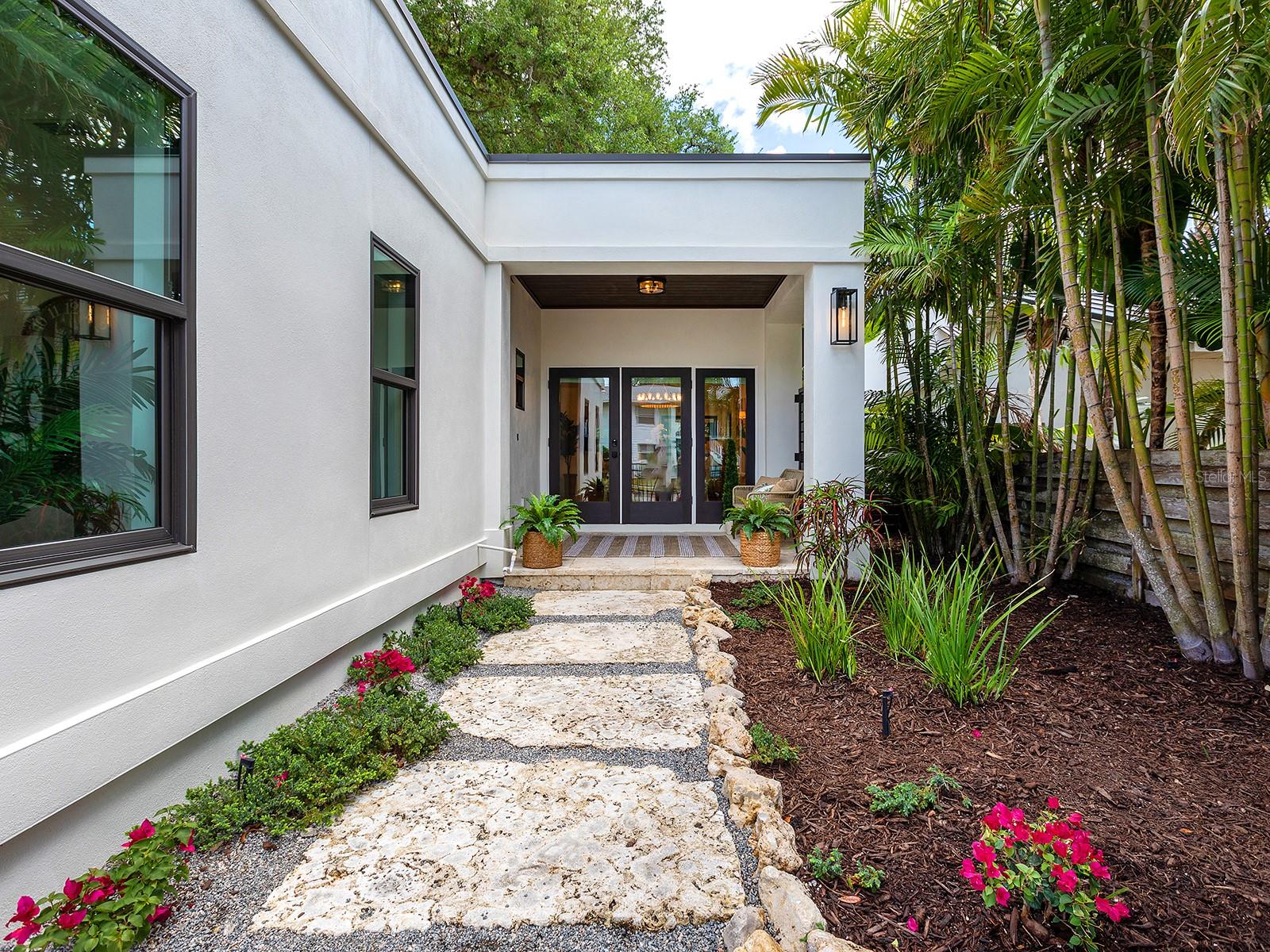 617 MADISON CT, SARASOTA, FL, 34236