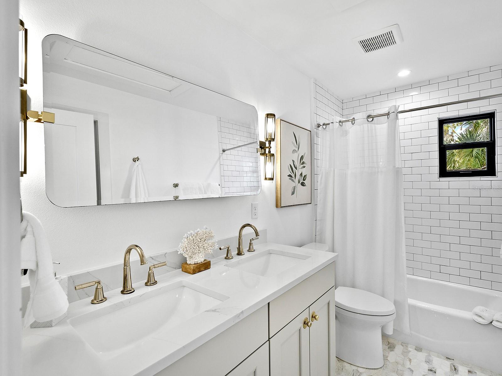 617 MADISON CT, SARASOTA, FL, 34236