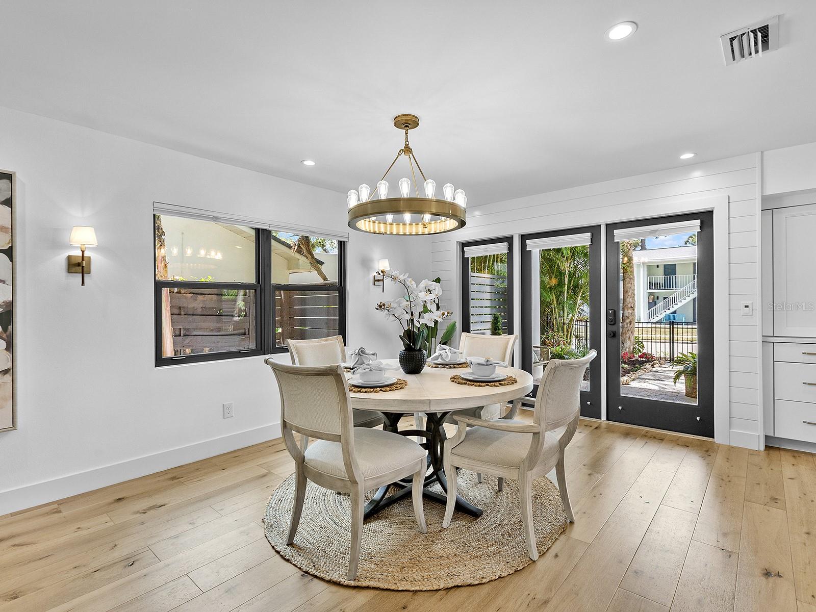 617 MADISON CT, SARASOTA, FL, 34236
