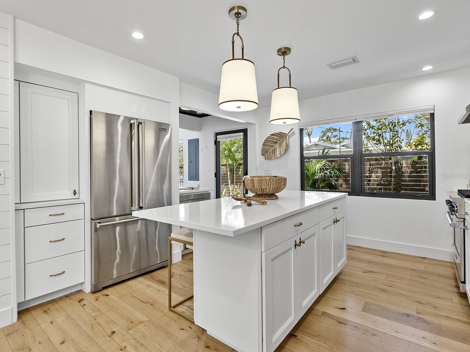 617 MADISON CT, SARASOTA, FL, 34236