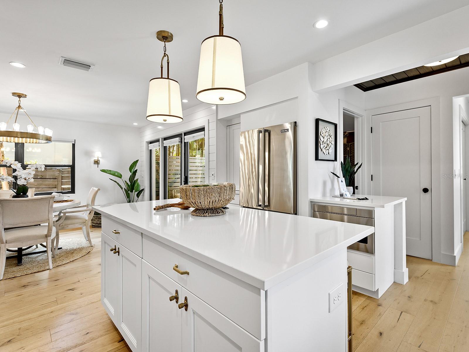 617 MADISON CT, SARASOTA, FL, 34236