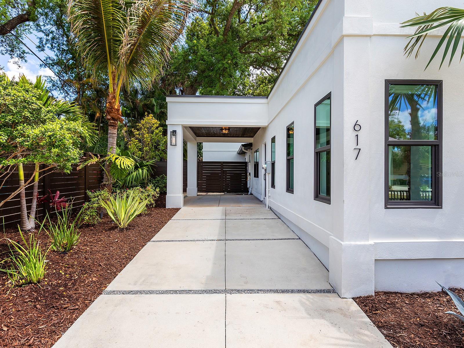 617 MADISON CT, SARASOTA, FL, 34236