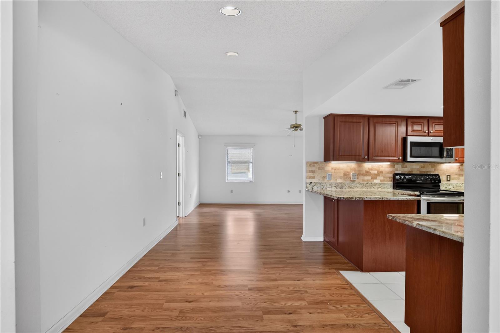 4861 SQUIRE HOLLOW DR, LAKELAND, FL, 33801