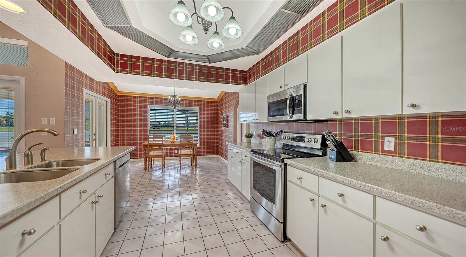 2194 PETERBOROUGH RD, PUNTA GORDA, FL, 33983