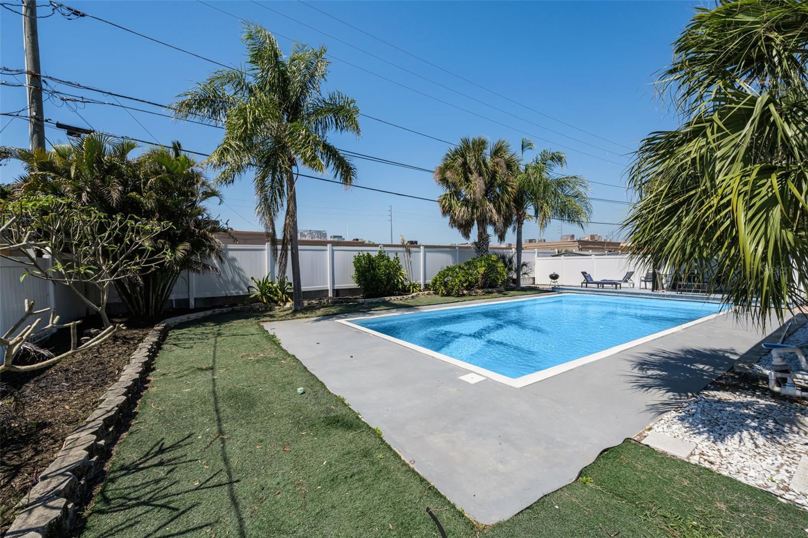 1349 REGINA DR W, LARGO, FL, 33770