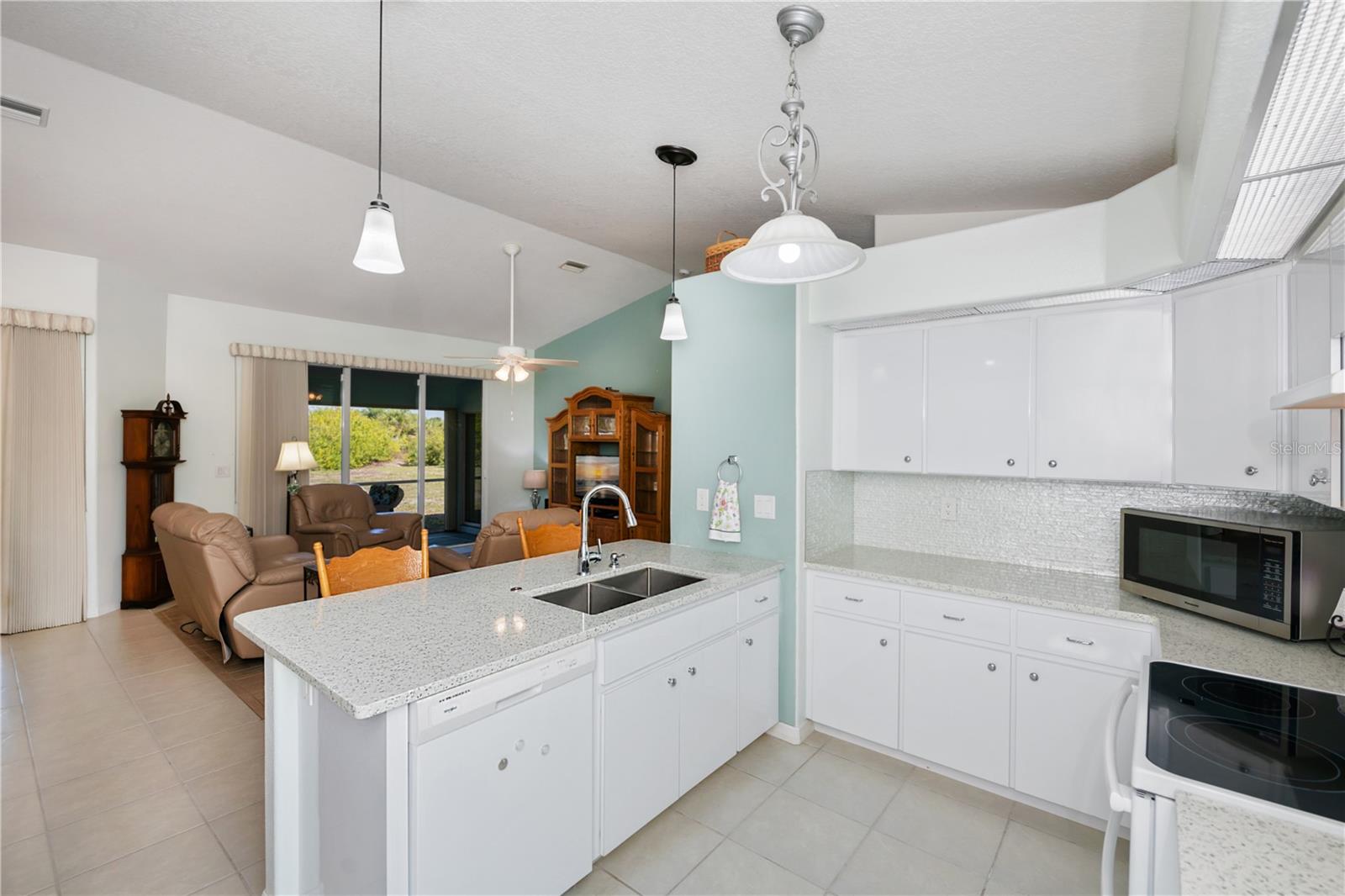 409 BOUNDARY BLVD, ROTONDA WEST, FL, 33947