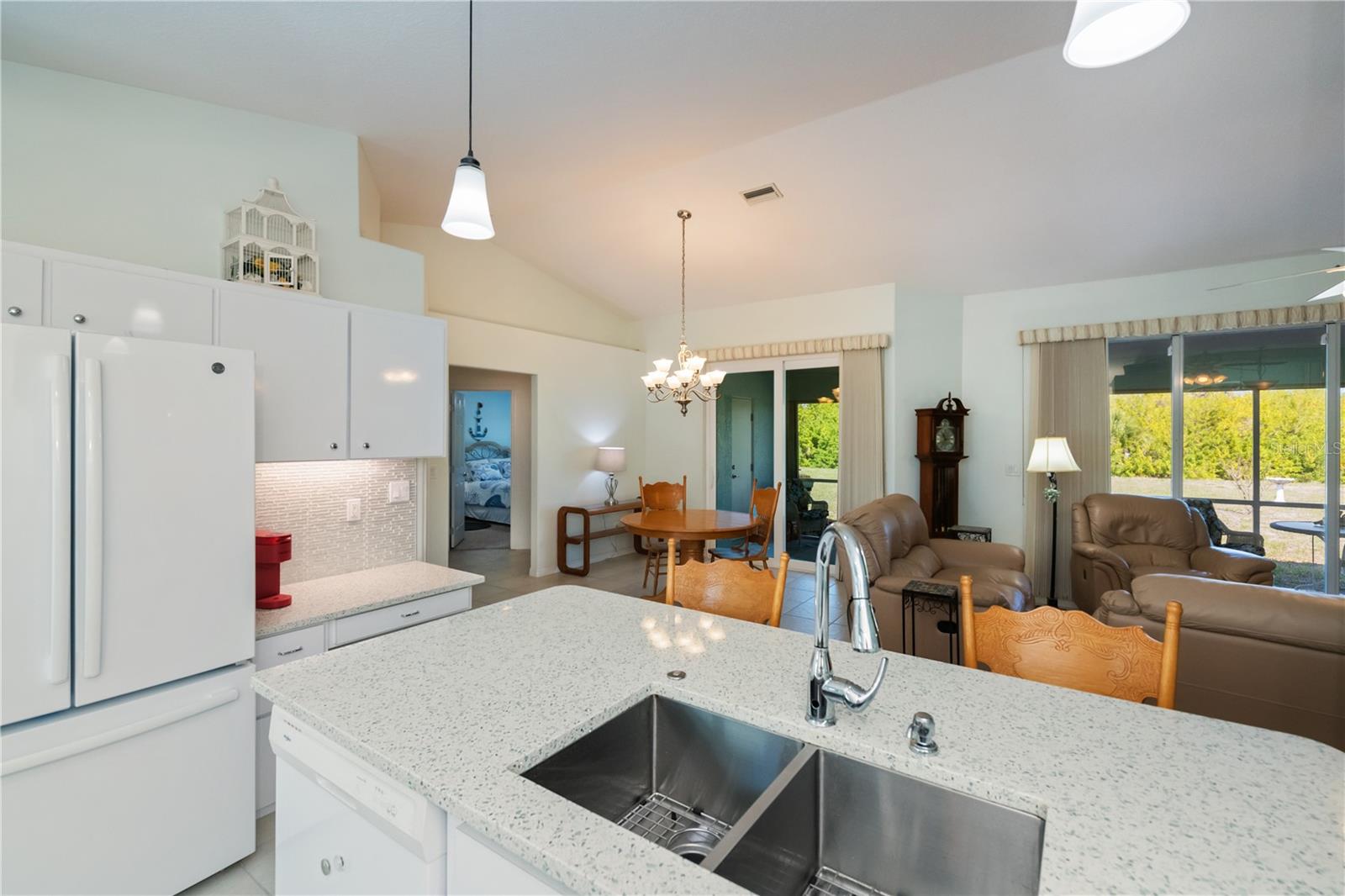 409 BOUNDARY BLVD, ROTONDA WEST, FL, 33947