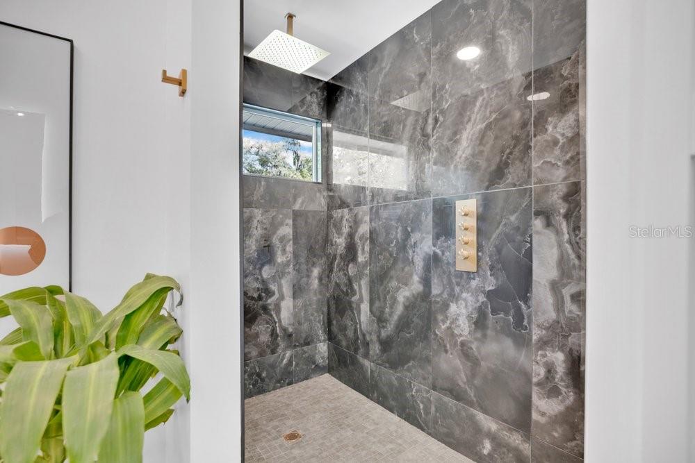 111 KENNISON, ORLANDO, FL, 32801