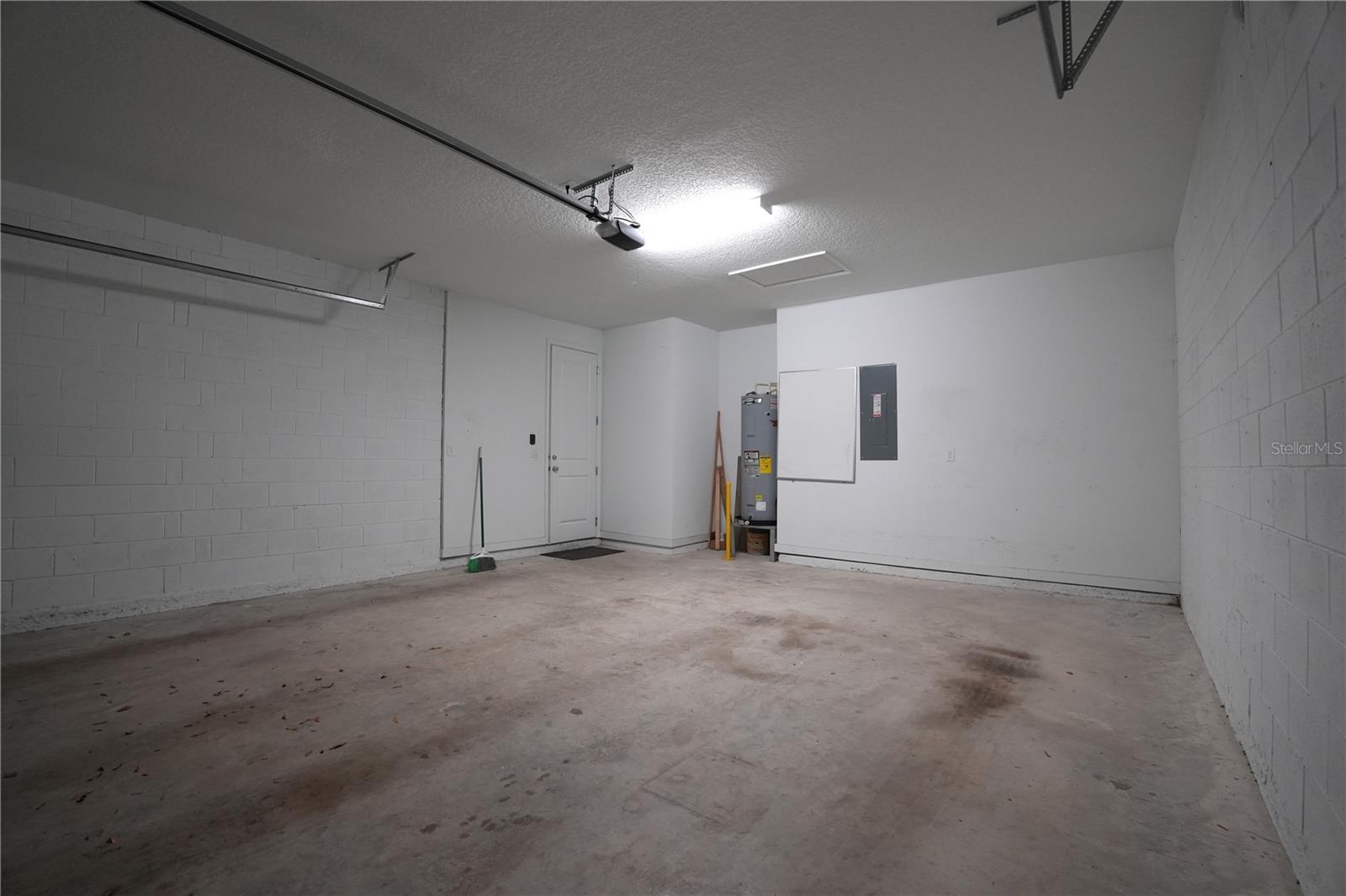 2004 E GRANT AVE, ORLANDO, FL, 32806