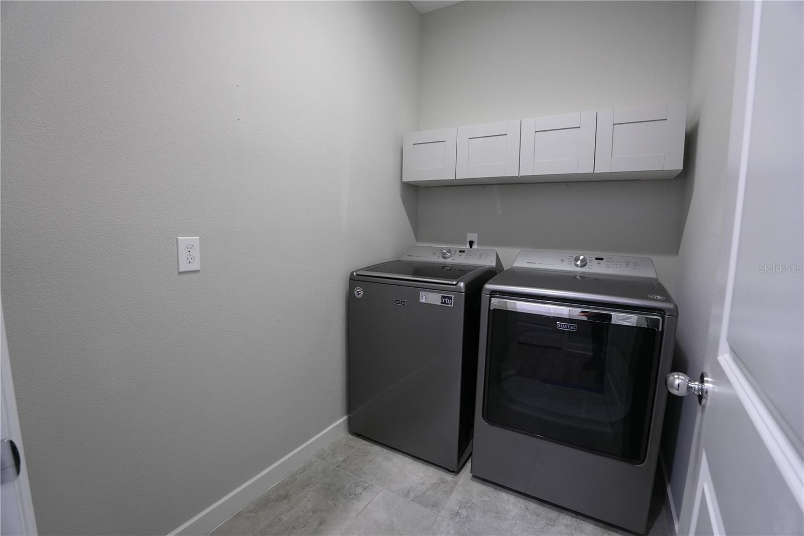 2004 E GRANT AVE, ORLANDO, FL, 32806
