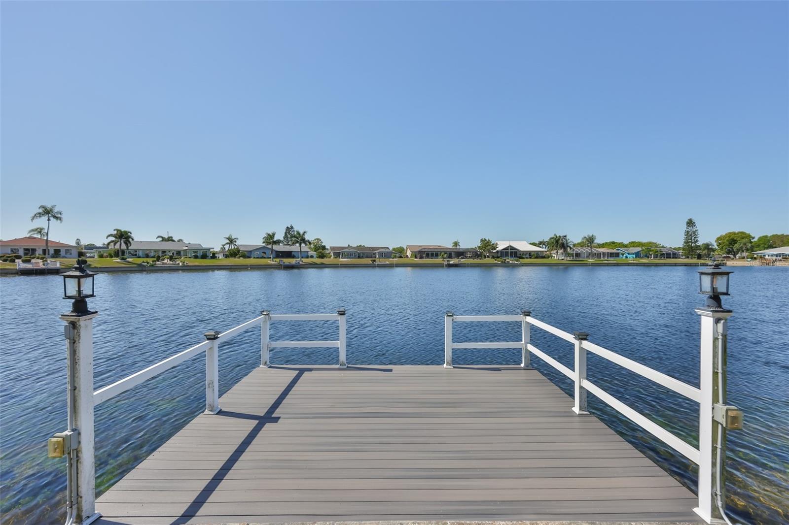 405 BLACKHAWK CIR, SUN CITY CENTER, FL, 33573