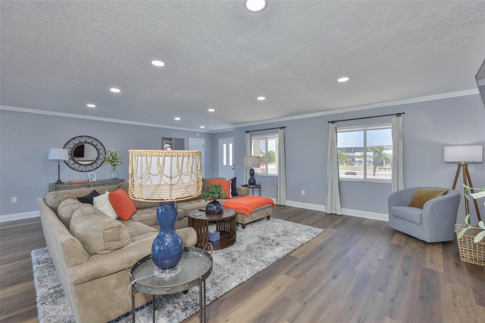 405 BLACKHAWK CIR, SUN CITY CENTER, FL, 33573