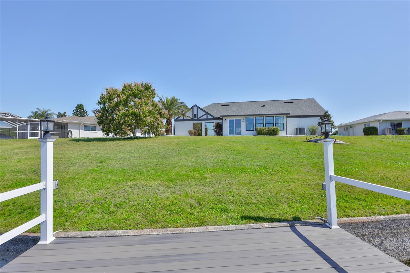 405 BLACKHAWK CIR, SUN CITY CENTER, FL, 33573