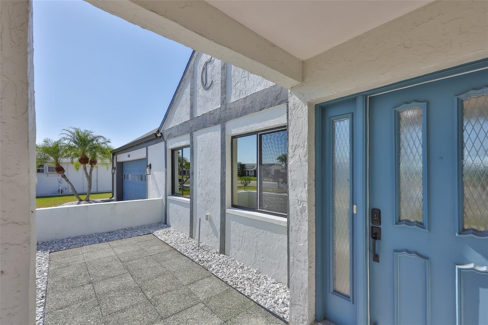 405 BLACKHAWK CIR, SUN CITY CENTER, FL, 33573