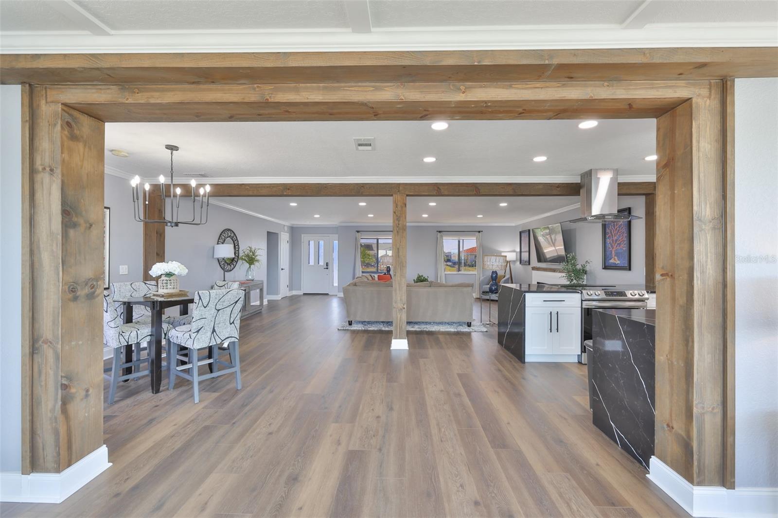 405 BLACKHAWK CIR, SUN CITY CENTER, FL, 33573
